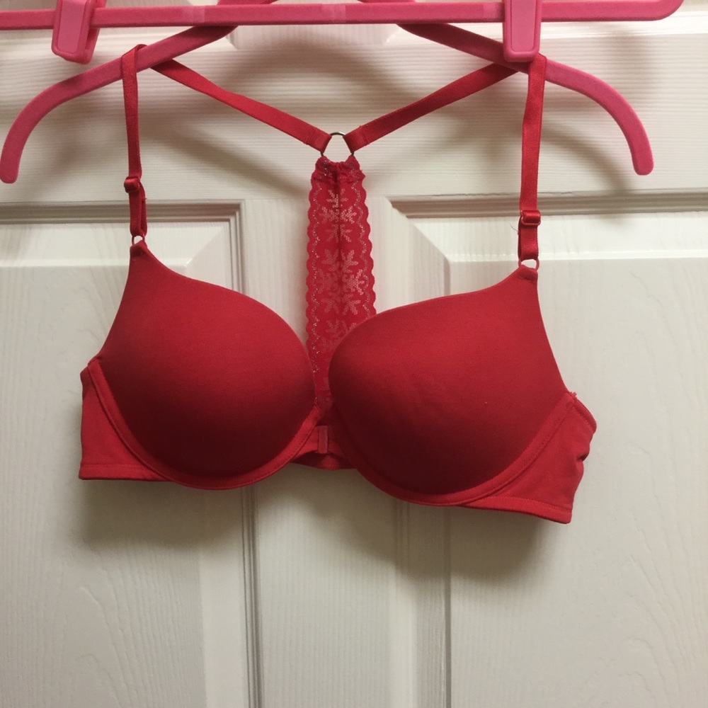 5 Victoria’s Secret Bras